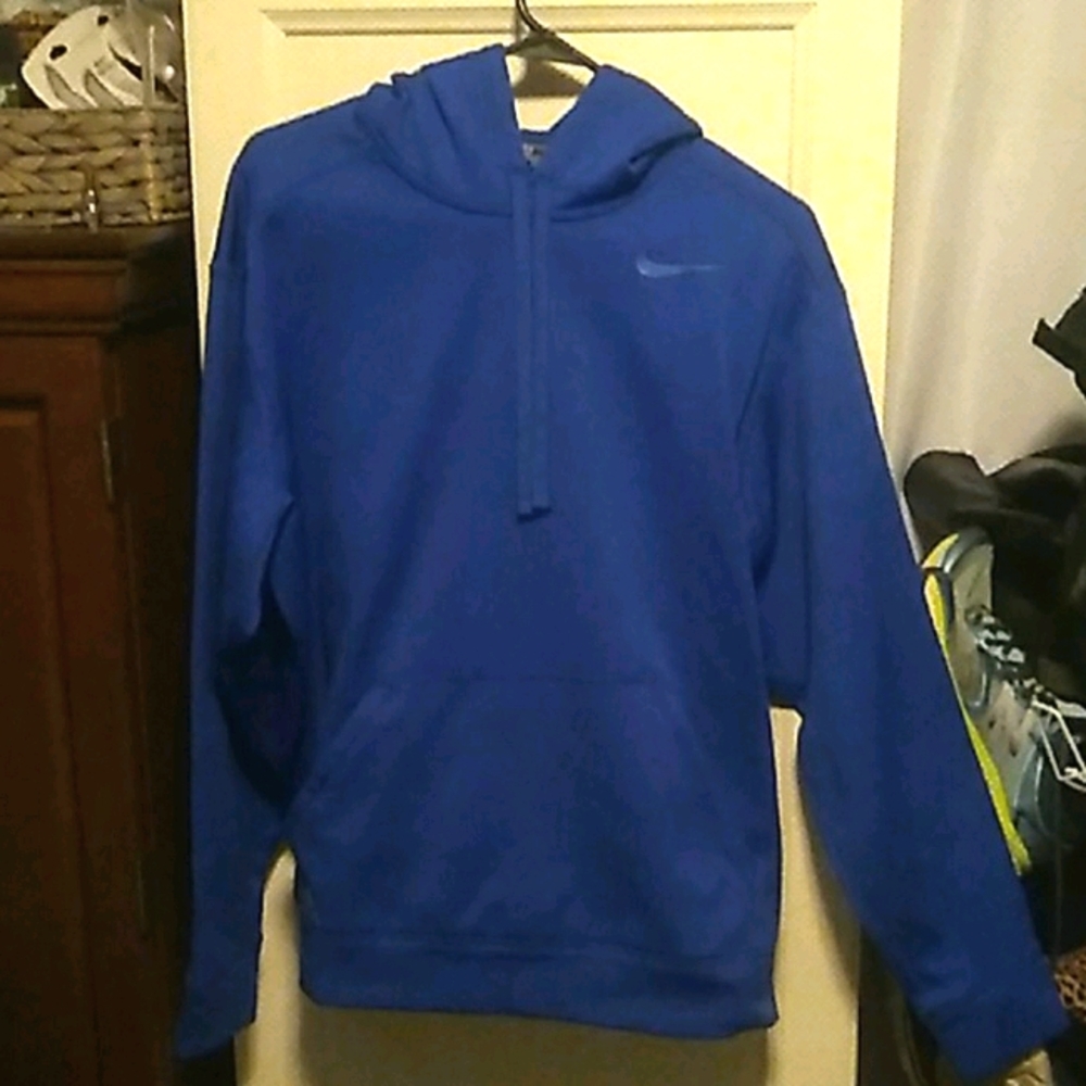 Nike- Therma Fit Pullover Hooded Sweatshirt